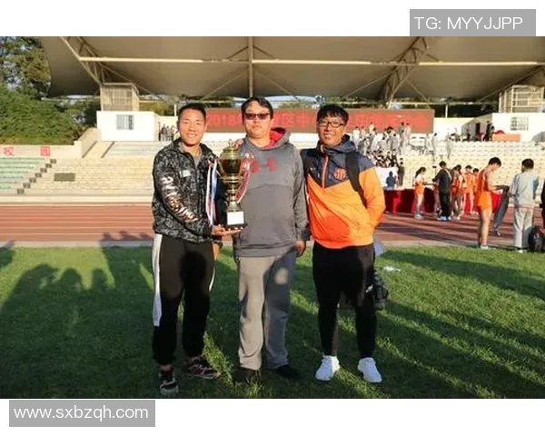 陈伟霆热爱足球明星背后的故事与他对运动的执着追求 陈伟霆热爱足球明星背后的故事与他对运动的执着追求