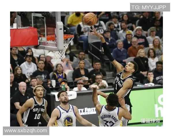 2015季前赛火箭与马刺精彩对决视频回顾与分析