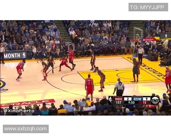 勇士与火箭激战正酣NBA新赛季首场对决精彩回顾与分析 勇士与火箭激战正酣NBA新赛季首场对决精彩回顾与分析